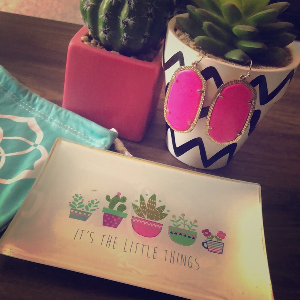 Pink Kendra Scott Earrings